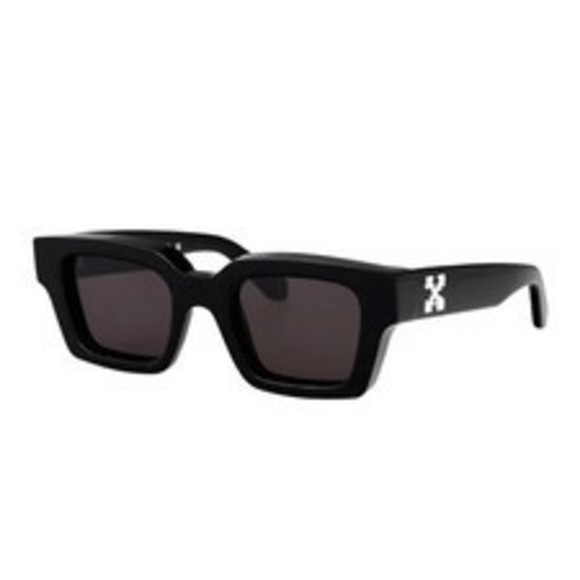 OERI008C99PLA0041007-L Accessories - NWT Off-White OERI008C99PLA0041007-L Sunglasses